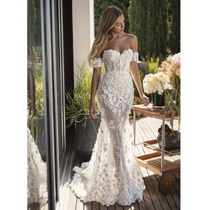 Lee Petra Grebenau Jamie Wedding Dress & Noon on the Moon Veil